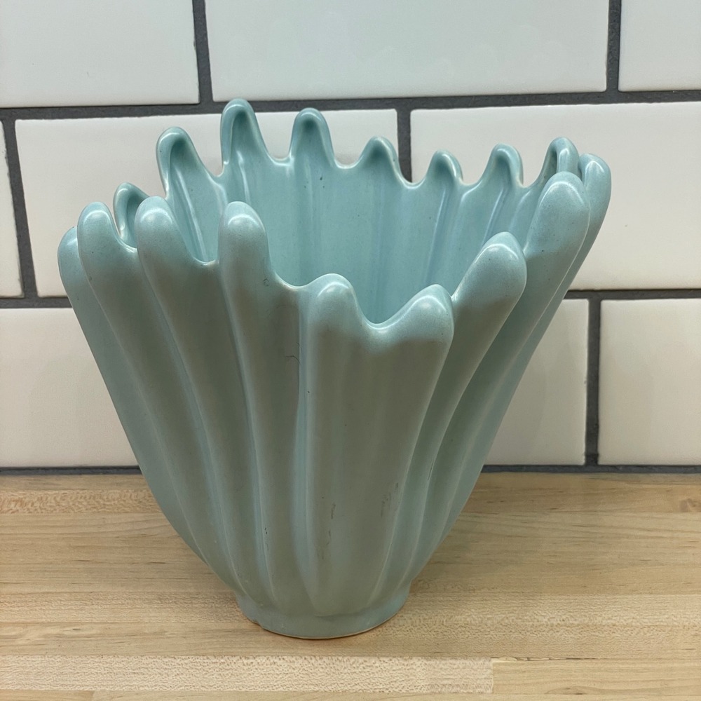 Vintage Mid Century Modern Light‎ Blue Splash Handkerchief Fluted Ceramic Vase - Picture 8 of 16